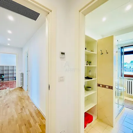 V Mar Villa