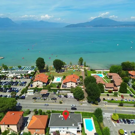 V Mar Villa